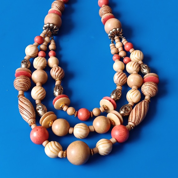 Elegant Multi-Strand Beaded Necklace - Picture 2 of 4